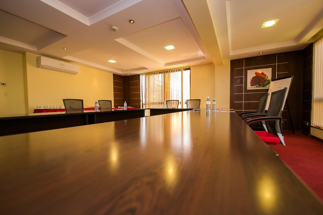 Waridi Paradise Hotel And Suites Nairobi Exterior foto